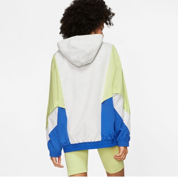 Nike retro inspired pullover hoodie​ - Picture 6 of 6